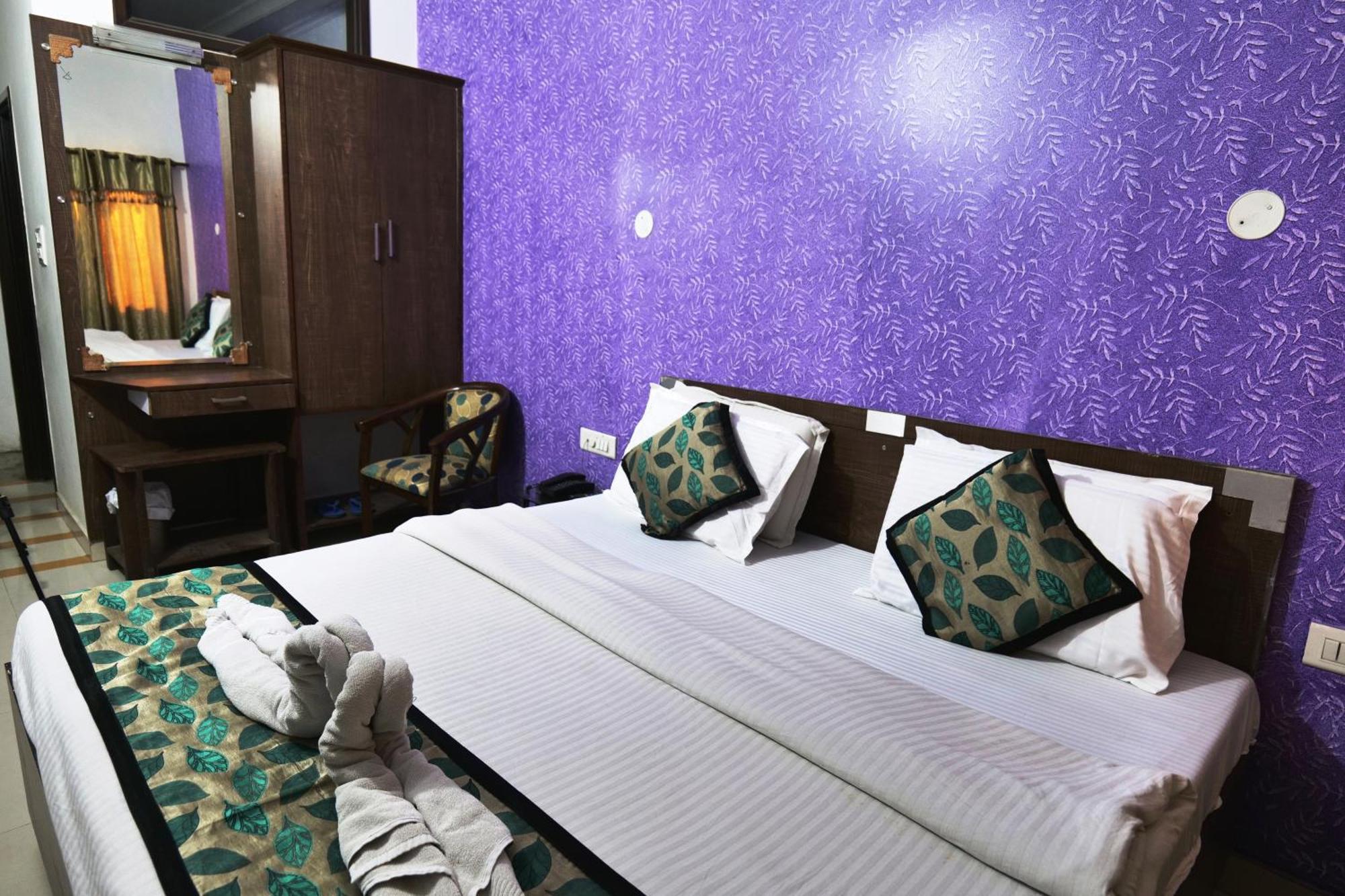 Hotel Holiday Comfort Амрітсар Екстер'єр фото