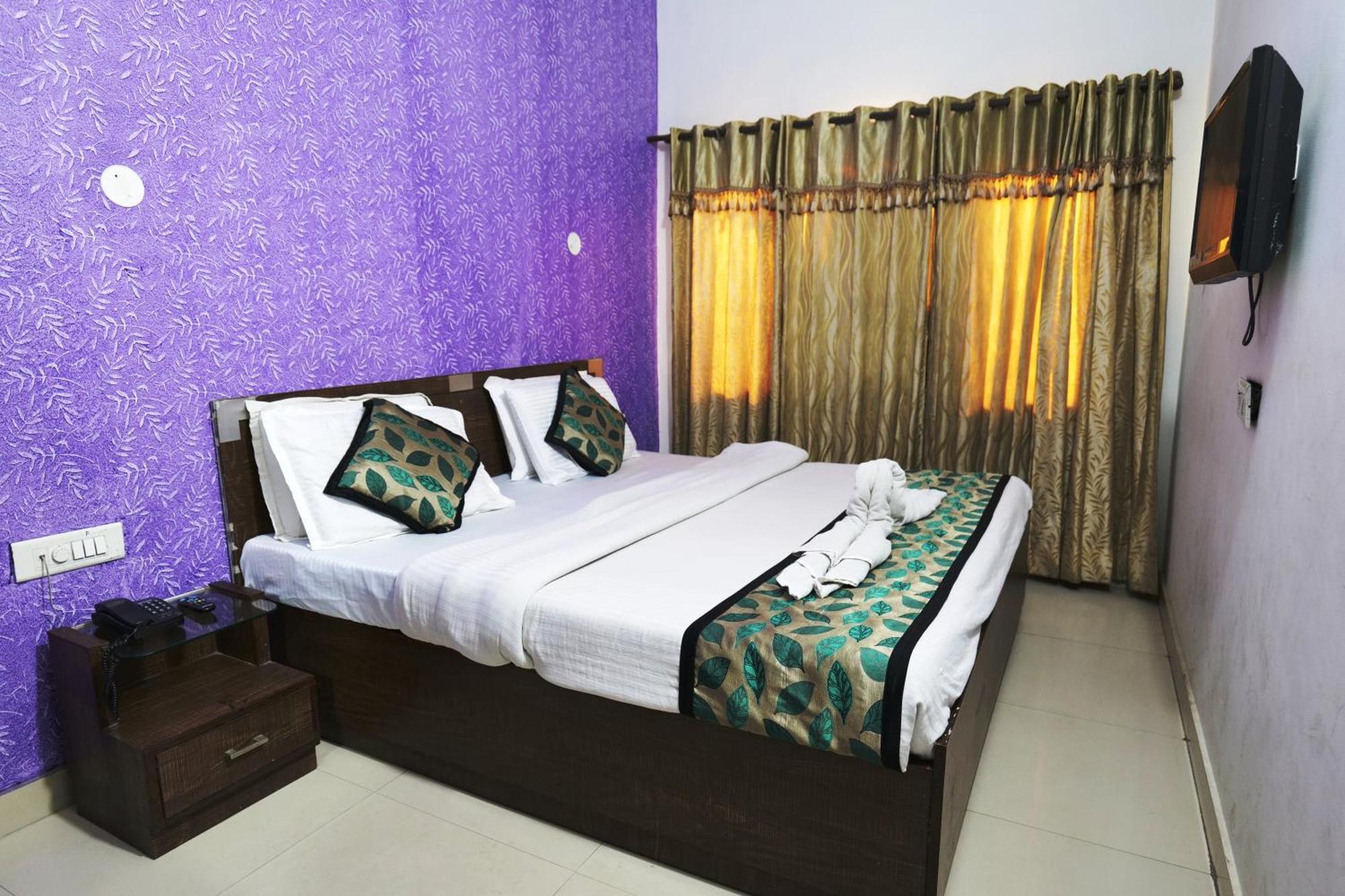 Hotel Holiday Comfort Амрітсар Екстер'єр фото