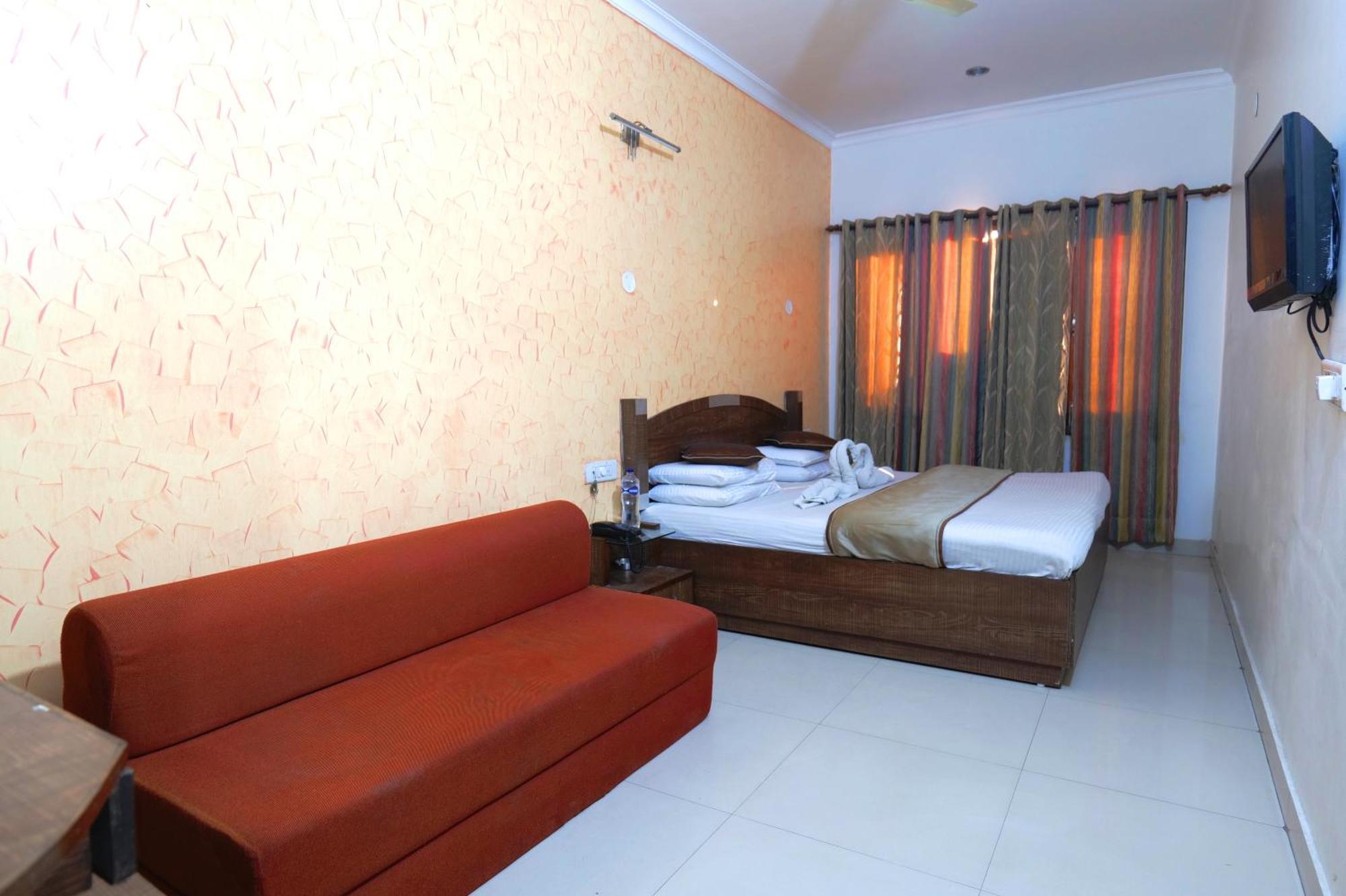 Hotel Holiday Comfort Амрітсар Екстер'єр фото